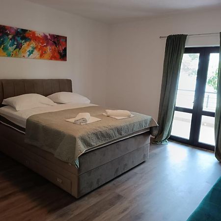 Legin Appartement Živogošće Buitenkant foto